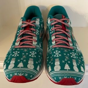 Brooks Christmas sneakers for men